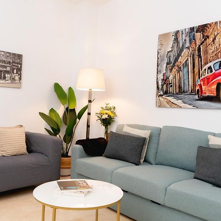 Apartamento Castilla 61 Севілья Екстер'єр фото
